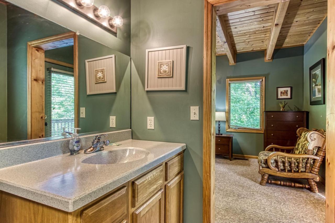 Mountain Lake Lodge, Hot Tub, Theater Room, 1089 Free Tickets Each Paid Day, Dollywood And More Sevierville Exterior photo
