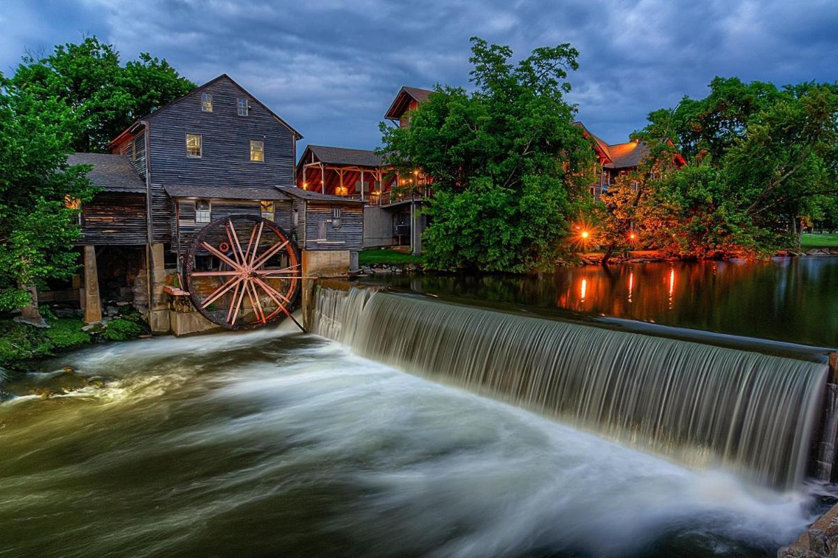 Mountain Lake Lodge, Hot Tub, Theater Room, 1089 Free Tickets Each Paid Day, Dollywood And More Sevierville Exterior photo
