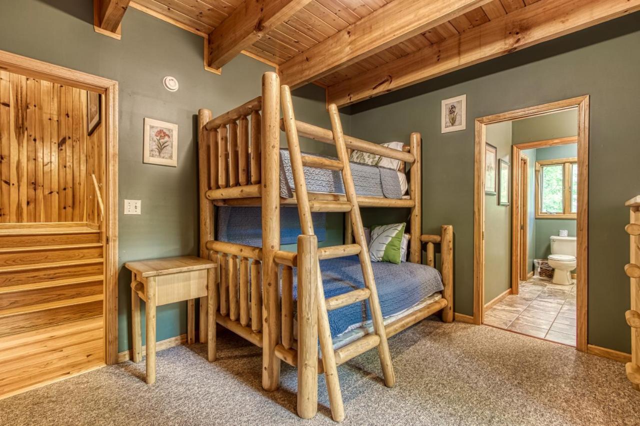 Mountain Lake Lodge, Hot Tub, Theater Room, 1089 Free Tickets Each Paid Day, Dollywood And More Sevierville Exterior photo